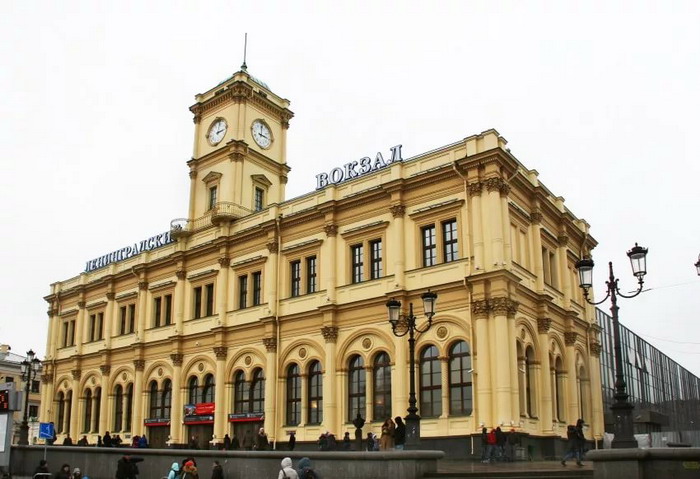 Ленинградский вокзал, вид снаружи