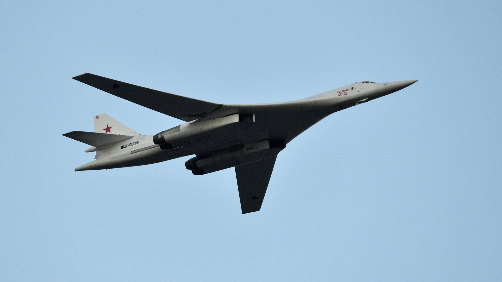Бомбардировщик-ракетоносец Ту-160 Бомбардировщик-ракетоносец Ту-160 - РИА Новости, 1920, 28.11.2019