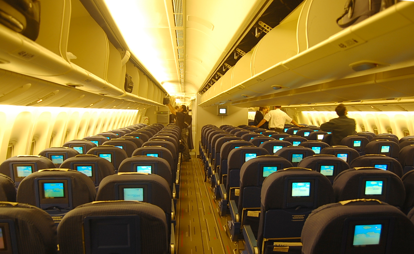 Boeing 757-300 салон