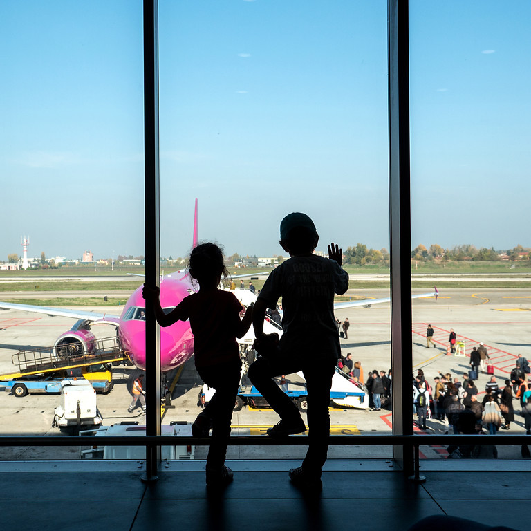 how to find cheapest flight anywhere - flying with kids