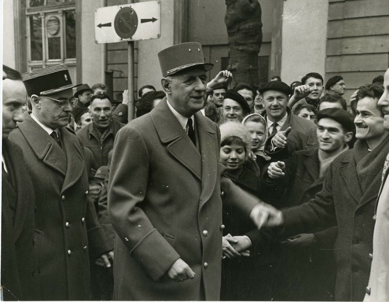 1963