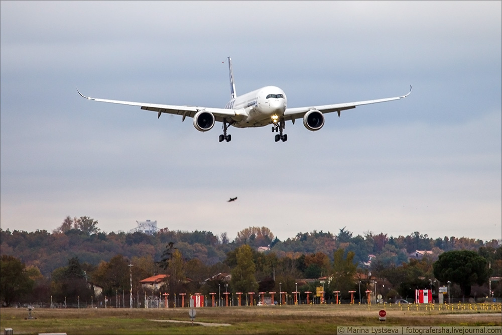 a350-1000 first flight