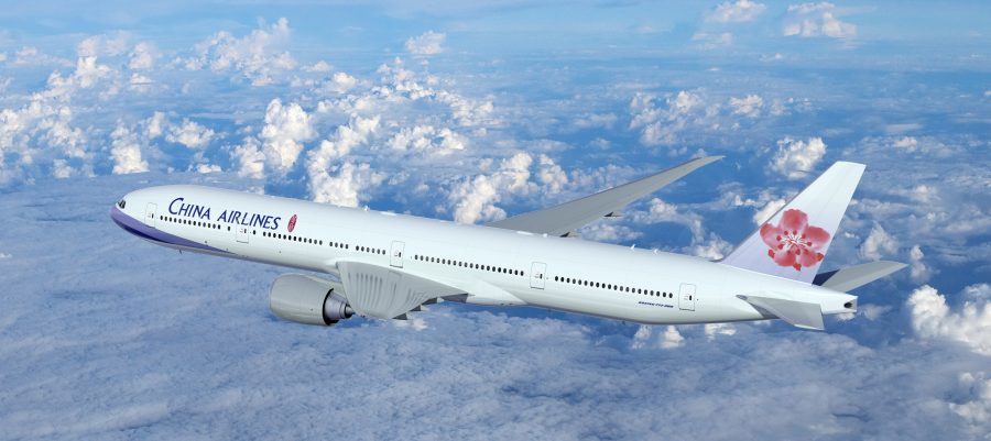 Большой самолет Boeing 777-300ER